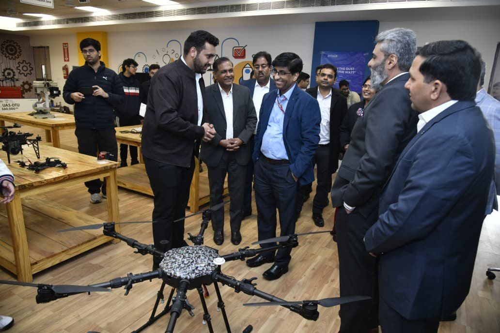 Senior visitors at the workshop